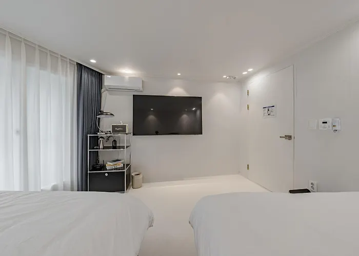 Moa 5minute From Ddp Station 3* ソウル特別市